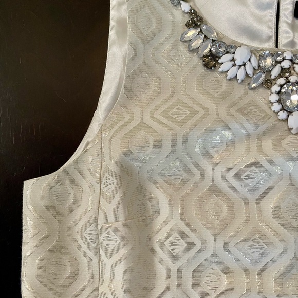 NWT White House Black Market White Geometric Shift Dress With A Jeweled Neckline - Picture 7 of 10